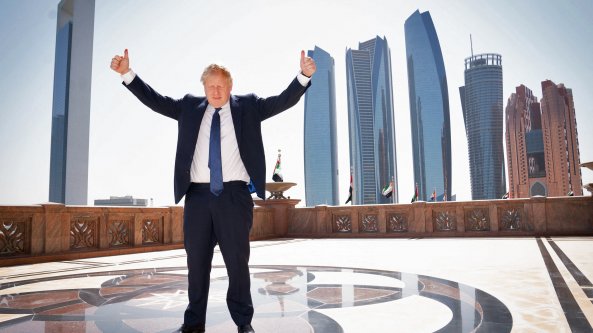Boris Johnson in missione in Arabia Saudita: controversa visita da Mohammed Bin Salman per cercare di far scendere il prezzo del petrolio