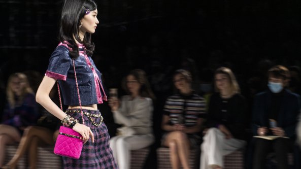 Da Chanel  a Louis Vuitton una nuova adolescenza
