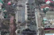 L'artiglieria dell'esercito ucraino colpisce i tank russi alle porte di Kiev