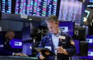 Le Borse di oggi, 11 marzo. Listini Ue misti, timori per un conflitto prolungato. Bando all'export russo di 200 prodotti