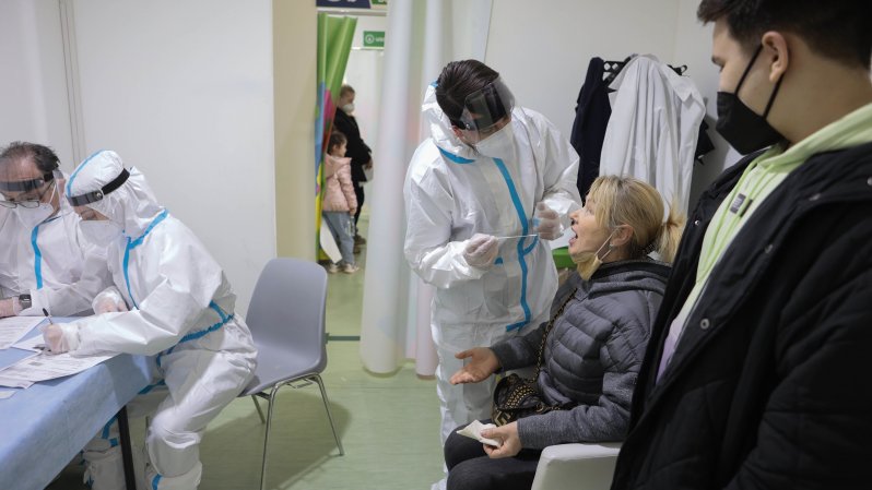 Covid, Iss: i non vaccinati rischiano 15 volte in più di morire rispetto a chi ha booster