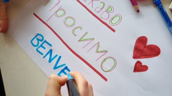 Frasario ucraino-italiano, traduttore e fiabe online: come accogliere nelle nostre scuole i bambini in fuga dalla guerra