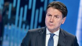 Manifestazione pro-Ucraina, la strana ubiquità del M5S: dice sì al sindaco di Firenze ma va a Napoli