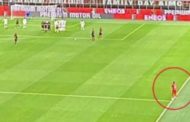Il trucco del portiere rossonero Maignan per disturbare il collega Vicario sul gol di Milan-Empoli
