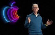 Apple, Tim Cook svela Mac Studio, iPad Air e iPhone SE: l'abbigliamento fa pensare all'Ucraina