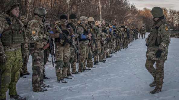 Una missione di pace della Nato in Ucraina? Ecco quello che l'Alleanza può o non può fare. Con una buona dose di