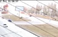 Esplosione improvvisa in mezzo al traffico di Kiev