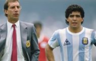 Bilardo scopre la morte di Maradona: ''Ha unito le mani rimanendo in silenzio''