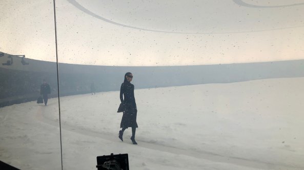 Balenciaga, la dedica di Demna all'Ucraina: 