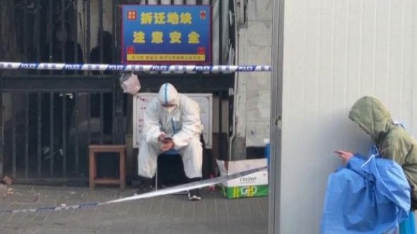 Chiusa strada a Shanghai: milioni di persone in isolamento