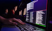Nel 2021, tre attacchi informatici su 4 hanno colpito attraverso malware mai visti prima