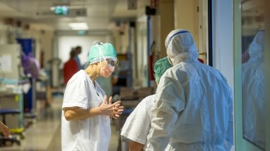 Covid: decessi 3 volte più alti delle stime ufficiali
