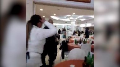 Maxi rissa alla Festa della donna: sul web il video della lite in un ristorante di Villaricca, nel Napoletano