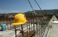 Incidenti sul lavoro, un operaio morto e uno ferito a Biassono: precipitati mentre erano su un traliccio