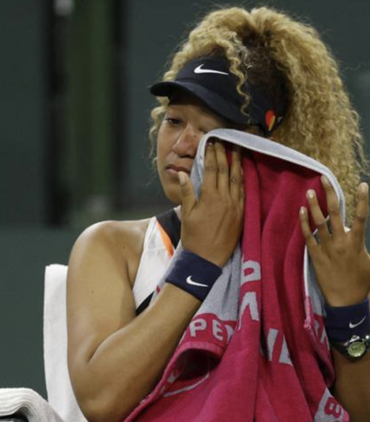Osaka (e un po' tutto il circo del tennis) sull'orlo di una crisi di nervi