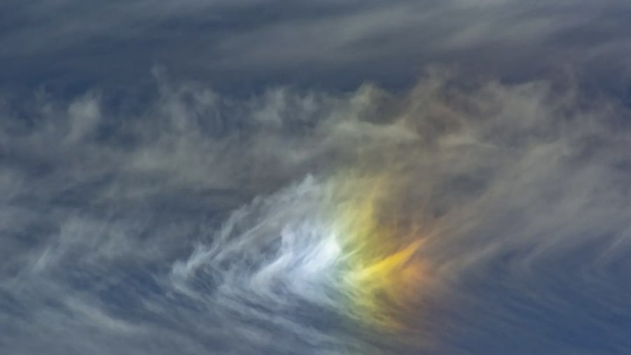 Un arcobaleno che sorride: la foto del giorno scelta dalla Nasa è di una prof siciliana e parla di pace