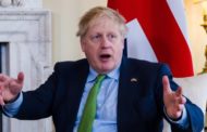 Covid, schizzano i casi nel Regno Unito. Ma Johnson elimina la distinzione tra vaccinati e non