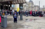 Ucraina, nella sua bolla di pace Leopoli prepara la guerra lontana: 
