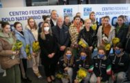 Le atlete ucriane del nuoto sincronizzato in salvo a Ostia: 