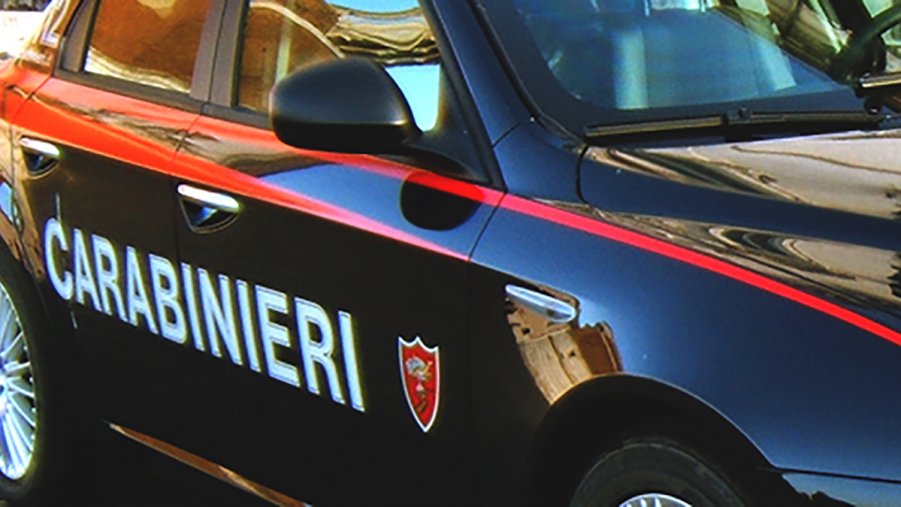 Donna uccisa in Calabria con un colpo di pistola al petto, il marito in caserma sentito dai carabinieri