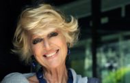 Loretta Goggi: “Come Arsenio Lupin ho sempre rubato a quelli che erano più bravi di me”