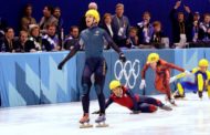 Steven Bradbury diventa anche un eroe: salvate quattro ragazze in mare