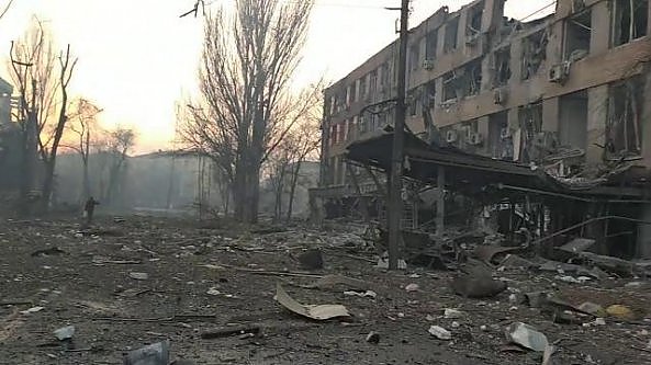Mariupol, le immagini dopo il bombardamento russo  |   Le foto     