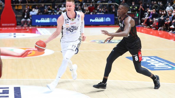 Basket, serie A: alla Virtus il derby di Bologna, Milano facile contro Trieste. Brescia non si ferma