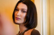 Bella Hadid e la rinoplastica a 14 anni: perché è meglio aspettare la maggiore età   