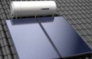 L'ecobonus del 65% per scaldare l'acqua con il collettore solare sul tetto. Anche con le nuvole