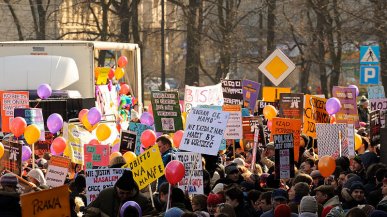 La Polonia nega l’aborto alle profughe ucraine stuprate dai soldati russi