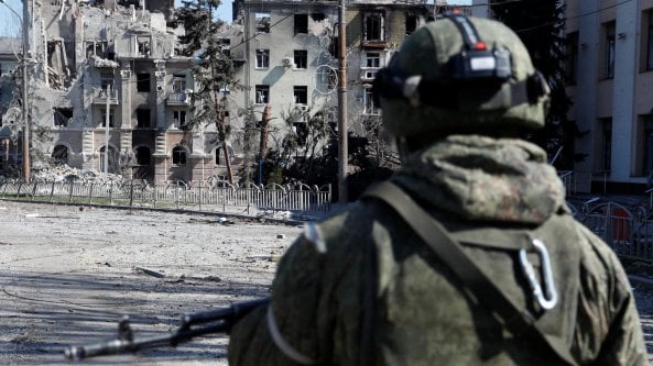 Mosca avvia la fase due: in 10mila sul fronte Est per l’assalto al Donbass