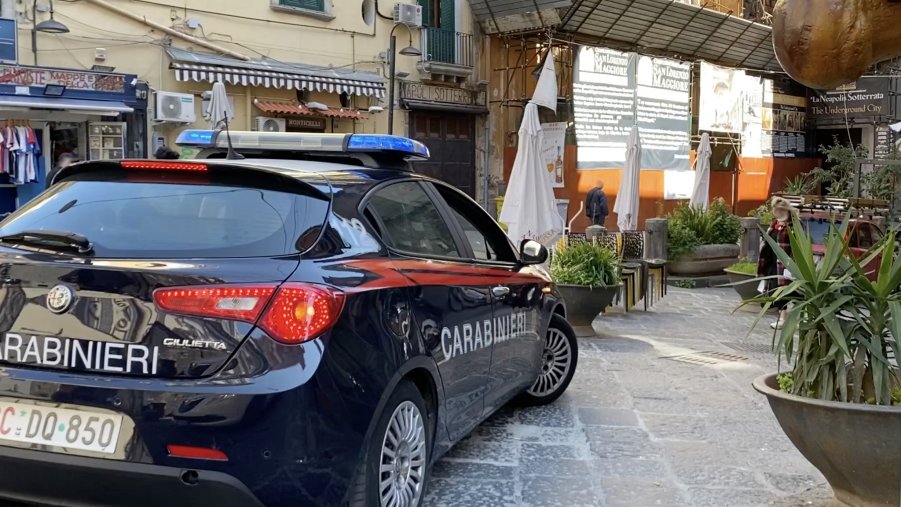 Monza, atti persecutori nei confronti di pallavolista di serie A e della nazionale: arrestato 55enne