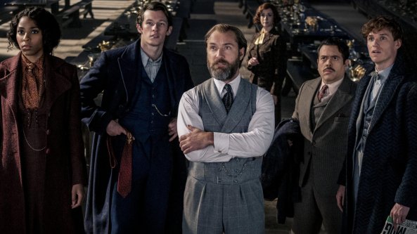 'Animali fantastici 3': l'amore impossibile tra Silente e Grindelwald