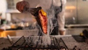 Il regno del fuoco: i ristoranti dove la brace la fa da padrona
