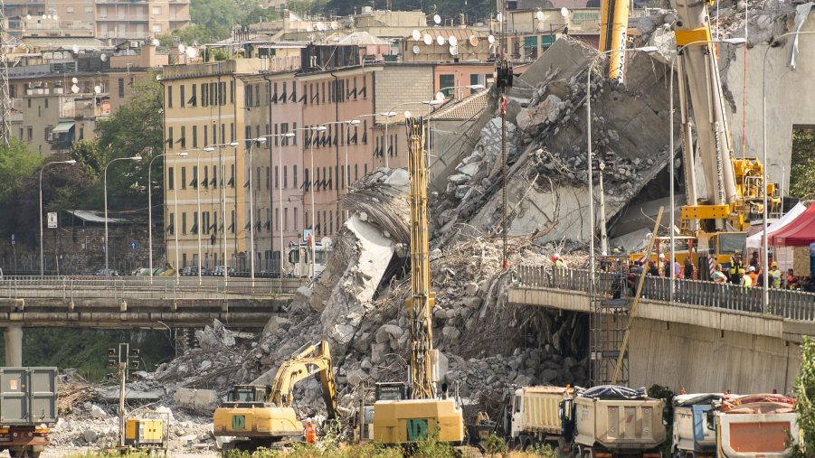 Ponte Morandi, lo choc dei bimbi diventa un’imputazione per il reato di lesioni