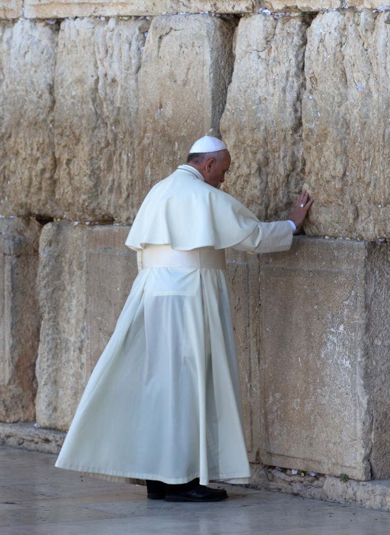 La Pasqua cristiana e ebraica, diverse e così simili  