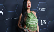 L'insofferenza di Rihanna per i vestiti premaman