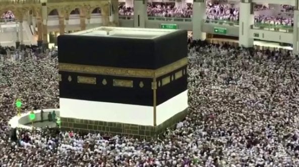 Un milione di pellegrini a La Mecca, si allentano le restrizioni per il Covid