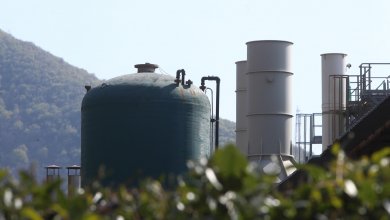 Nube tossica nel Bresciano, a Roè Volciano scatta l'allerta ambientale. Il sindaco: 