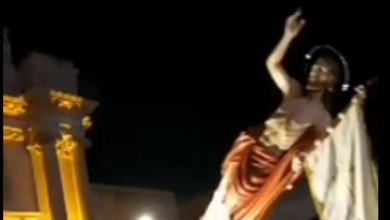 La statua di Cristo cade dal fercolo, paura durante la processione di Ispica