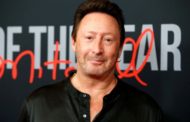 Julian Lennon rompe il voto e canta 'Imagine' per l'Ucraina