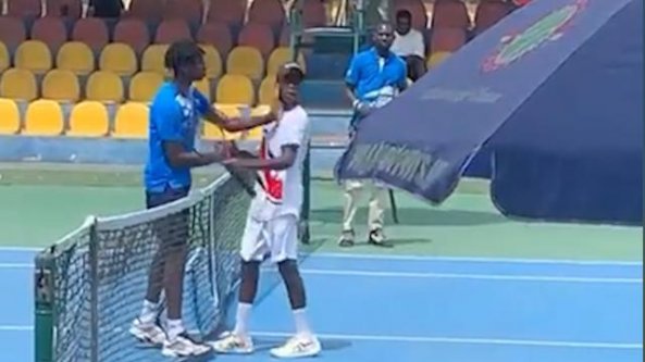 Tennis, perde la partita e schiaffeggia l’avversario: rissa all'ITF di Accra   