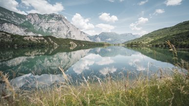 Borghi, acqua, verde e Land art: i segreti del Garda trentino