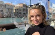 Menu senza prezzi per le donne, la denuncia dell'influencer australiana: 