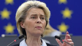 Sanzioni alla Russia, consenso tra i Paesi Ue ma slittano a domani le decisioni