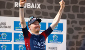 Dylan van Baarle ha vinto la Parigi-Roubaix