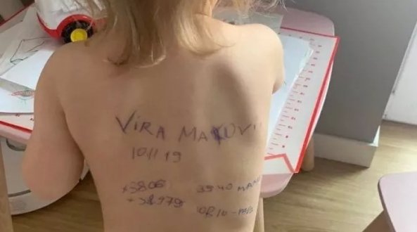 Nome e numero di telefono sulla schiena dei bimbi, le mamme ucraine: