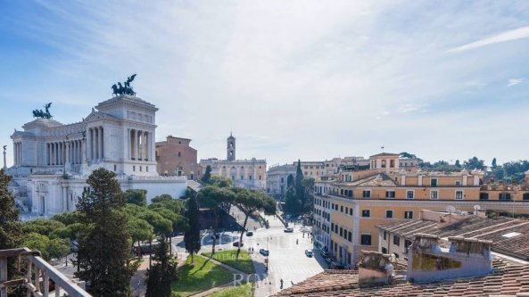 Ennio Morricone, in vendita per 12 milioni di euro l'attico con vista spettacolare sul Campidoglio