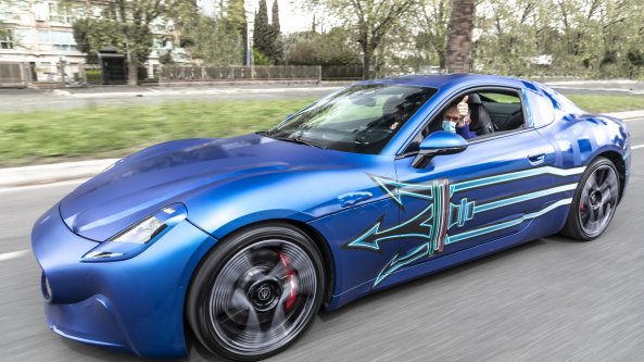 Anteprima Maserati, Tavares alla guida della Granturismo elettrica